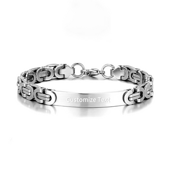 Pulsera de cadena personalizada con grabado en tono plateado, con la placa grabada con Customize Text
